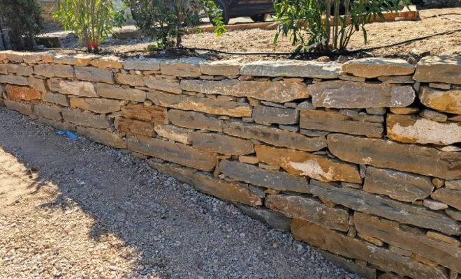 Enrochement pour création d'un parking à La Seyne sur mer